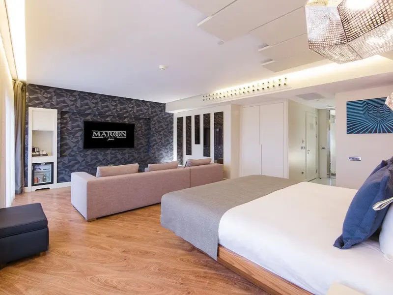 Maroon Hotel Pera 26