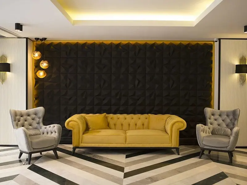 Emen's Hotel 13
