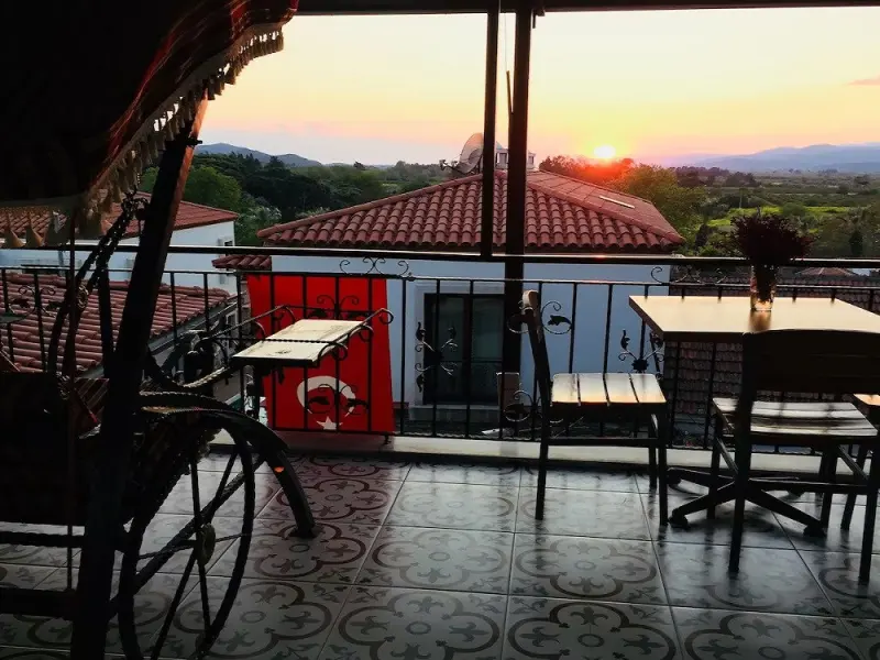 Ena Serenity Boutique Hotel 4