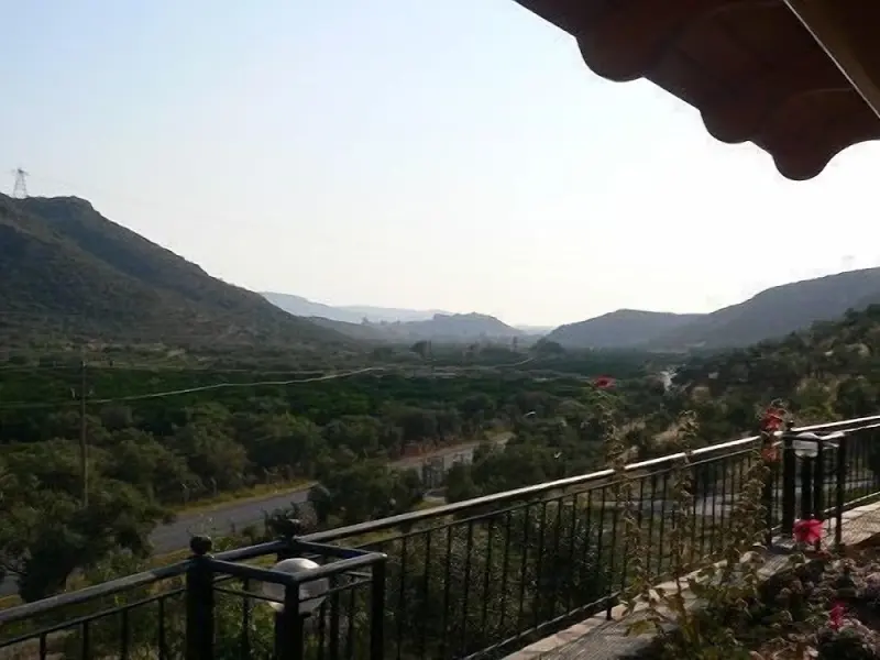Natureland Efes Pension 18