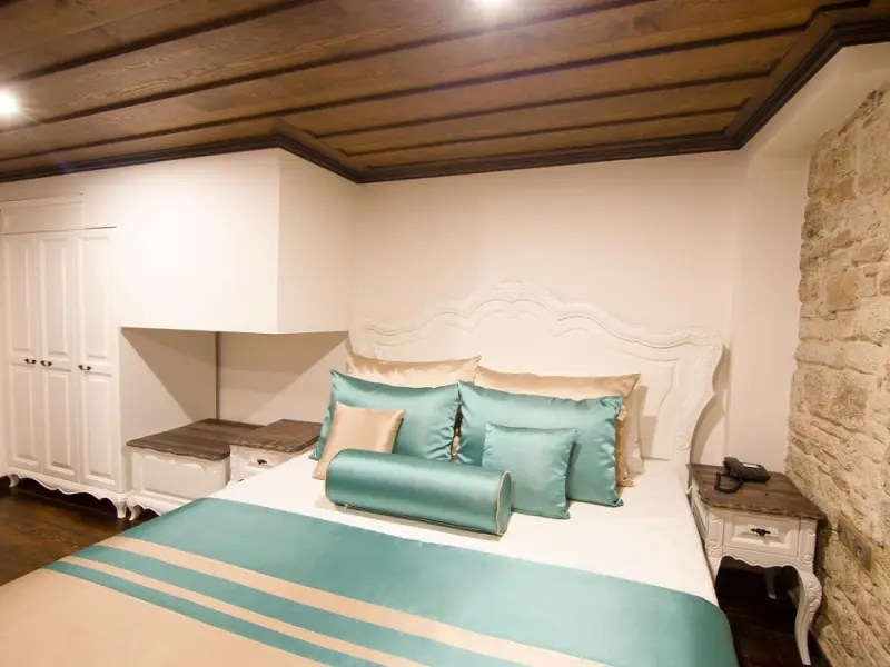 Marina Foca Hotel 4