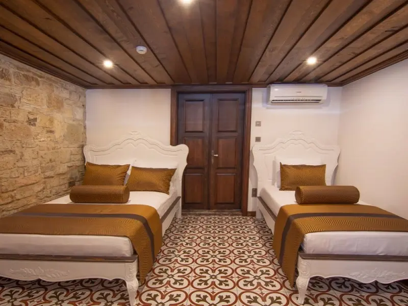 Marina Foca Hotel 7