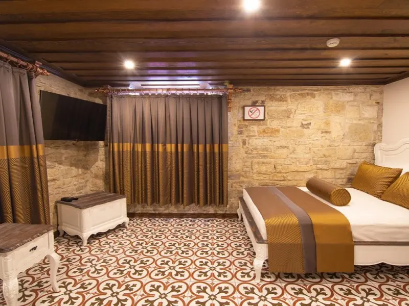 Marina Foca Hotel 8