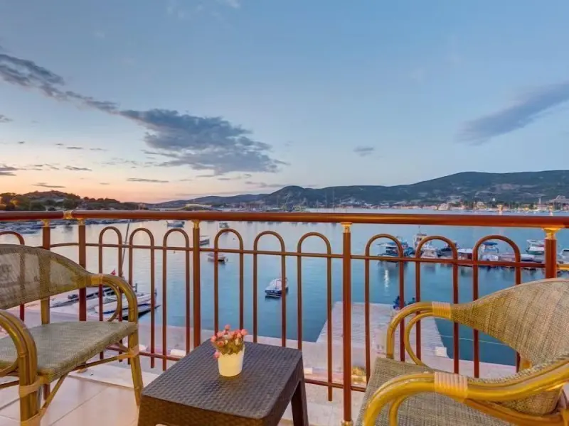 Hanedan Hotel 13