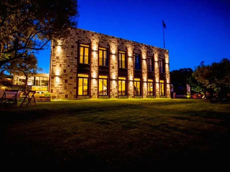 Varia Otel 4