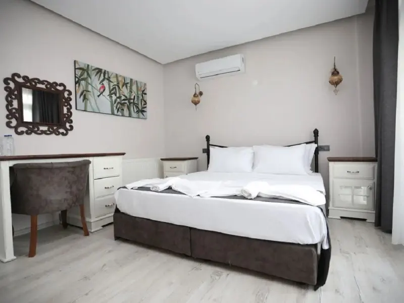 Varia Otel 8