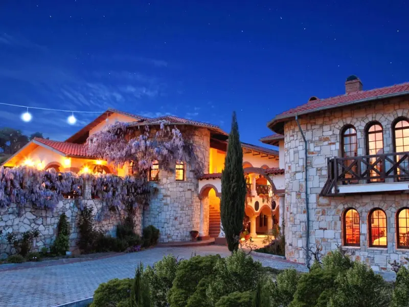 Vinifera Hotel Yedi Bilgeler Vineyards 9