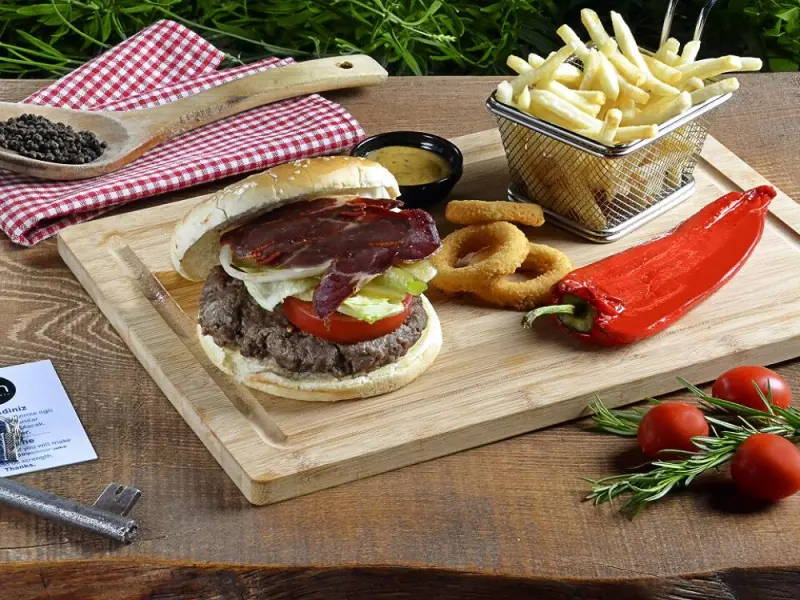 Hich Hotel Konya 7