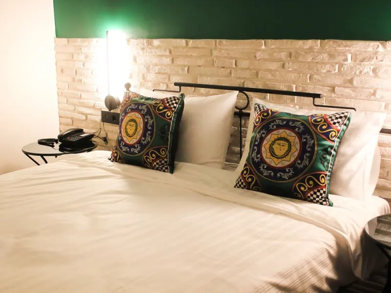 Think Hotel 13