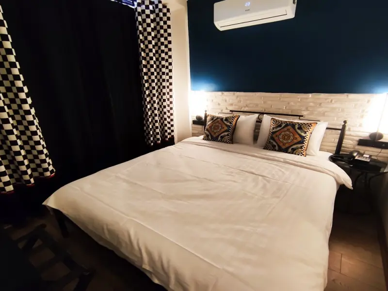 Think Hotel 16