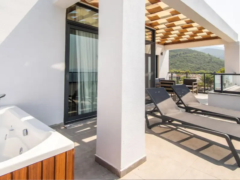 MAIA Luxury Beach Hotel & Spa 28