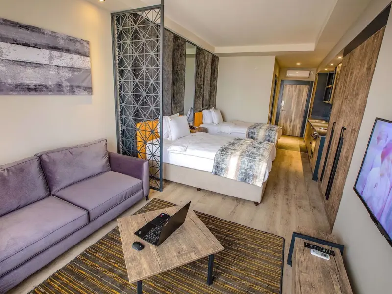 Shimall Hotel 4
