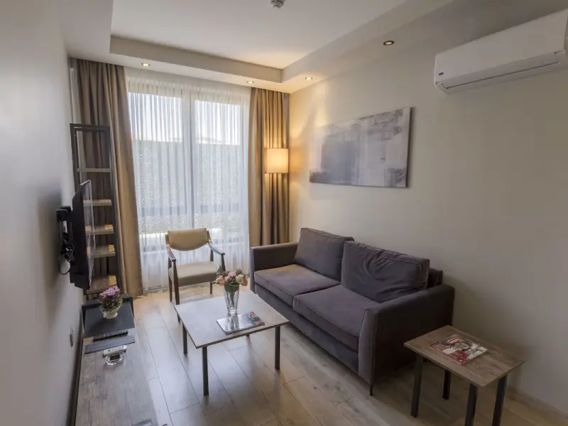 Shimall Hotel 7