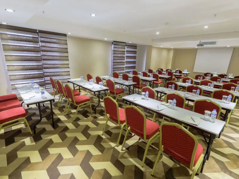 Shimall Hotel 23