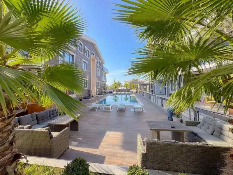 Flower City Suites 15