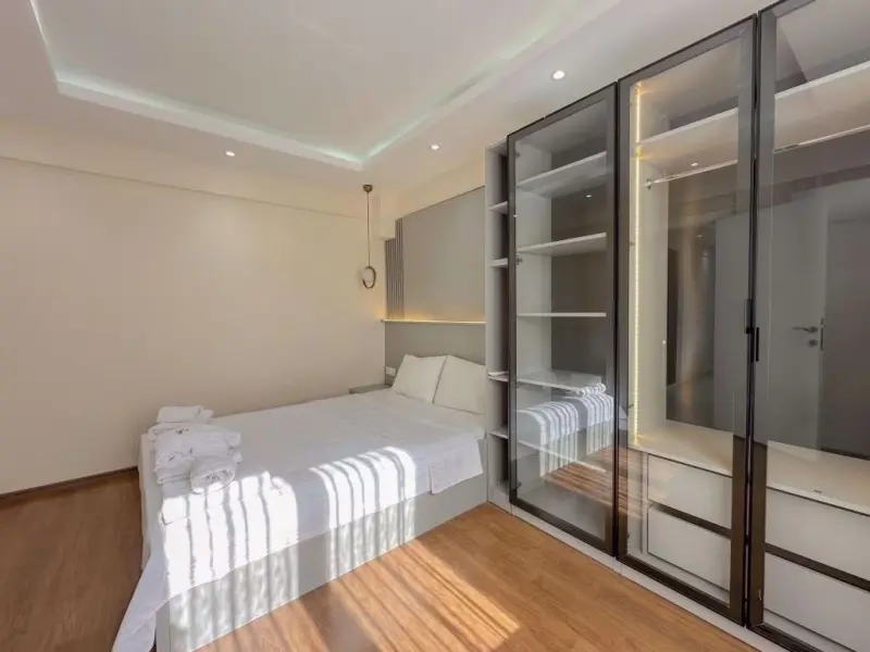 Flower City Suites 23
