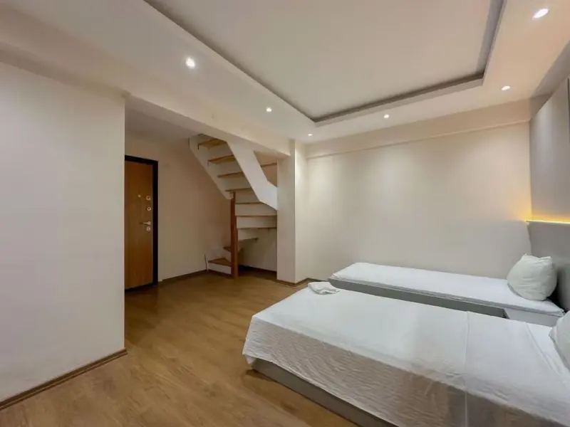 Flower City Suites 30