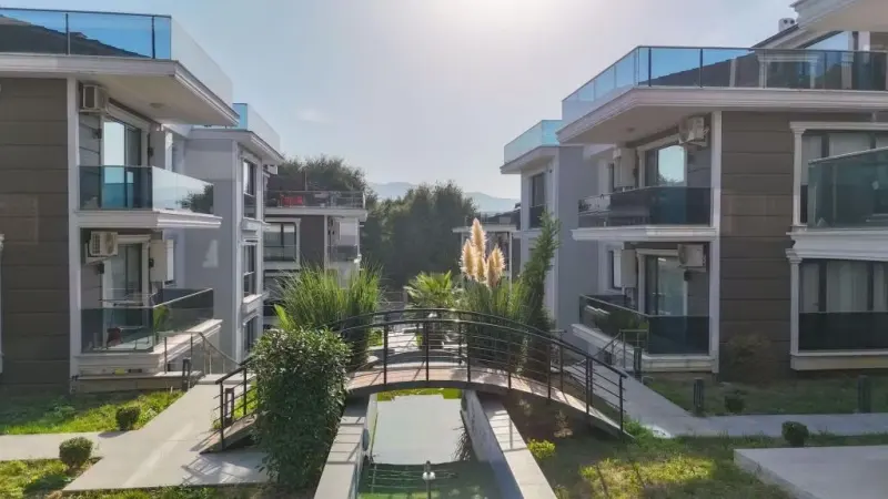 Flower City Suites 35