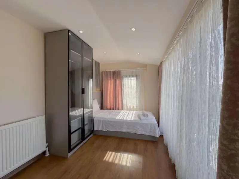Flower City Suites 51