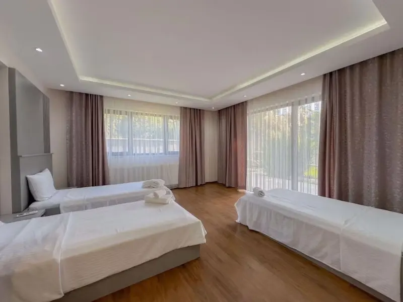 Flower City Suites 63
