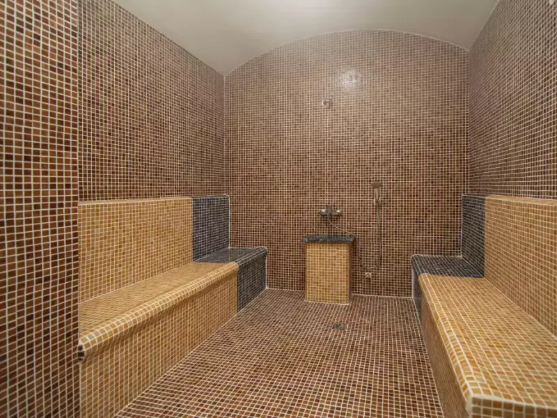 Peony Palace Hotel 7