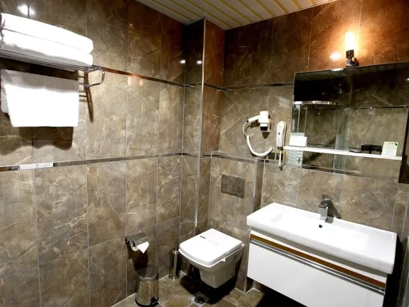  Grand Pietra Hotel 8
