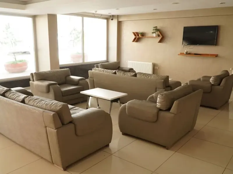 Otel Çınas 2