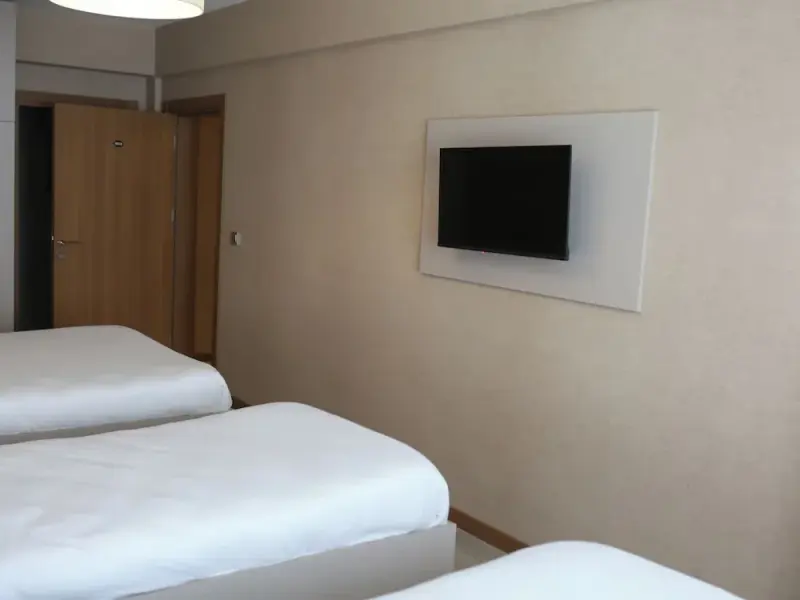 Otel Çınas 12