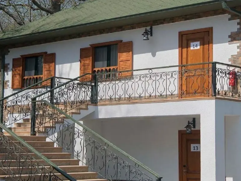 River Inn Resort and Spa 4
