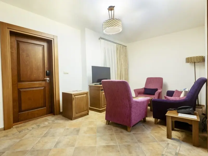 River Inn Resort and Spa 8