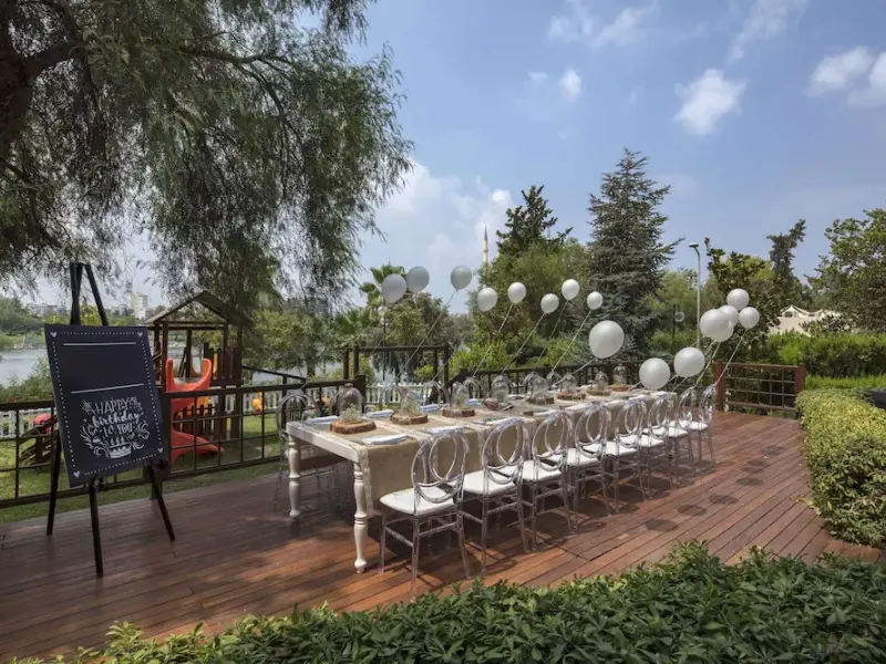 Adana HiltonSA 10