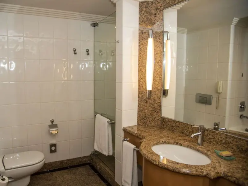 Adana HiltonSA 11