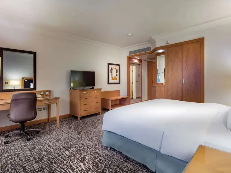 Adana HiltonSA 25