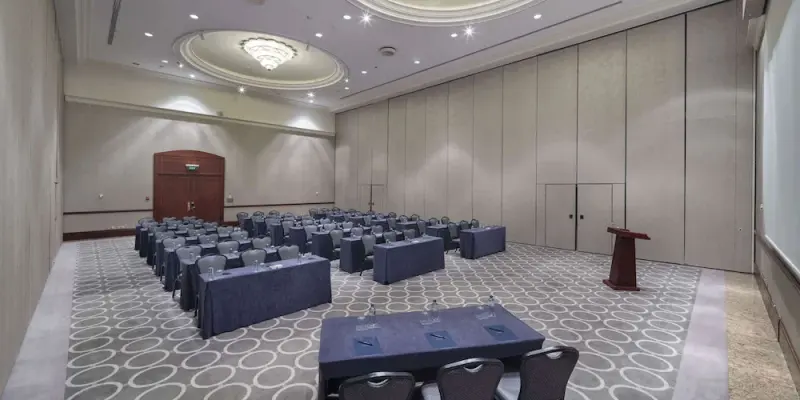 Adana HiltonSA 36