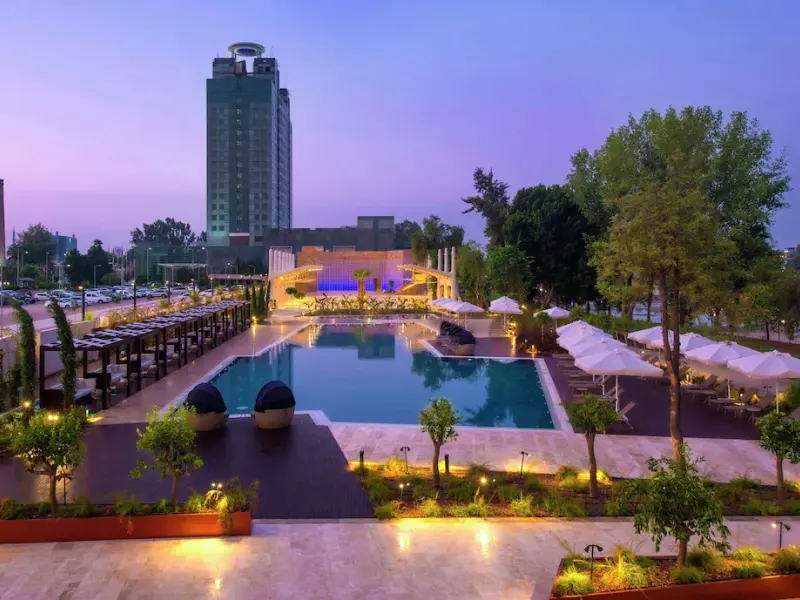 Adana HiltonSA 38