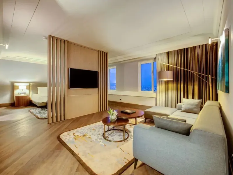 Adana HiltonSA 41