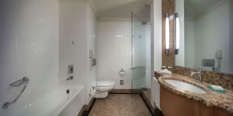 Adana HiltonSA 48
