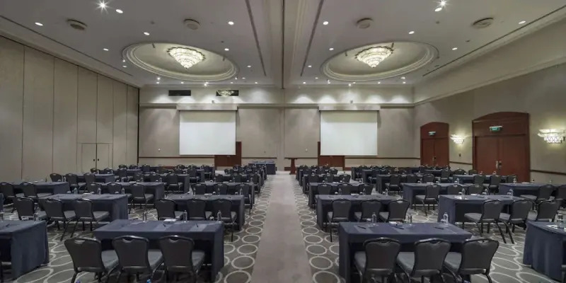 Adana HiltonSA 83