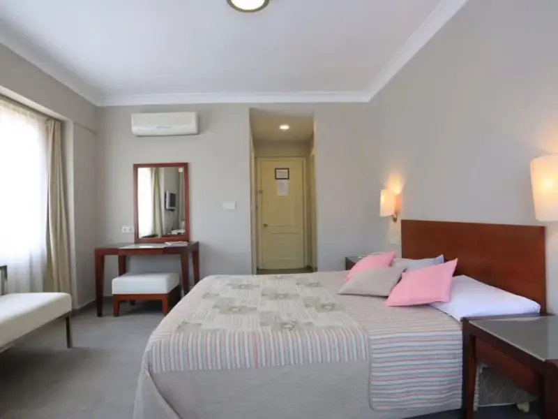 Summer Otel 16