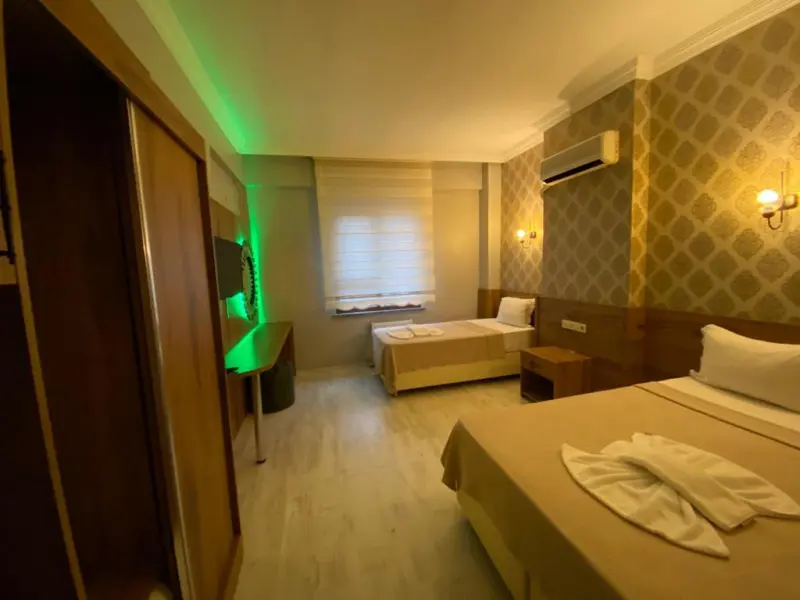 Grand 53 Hotel 6