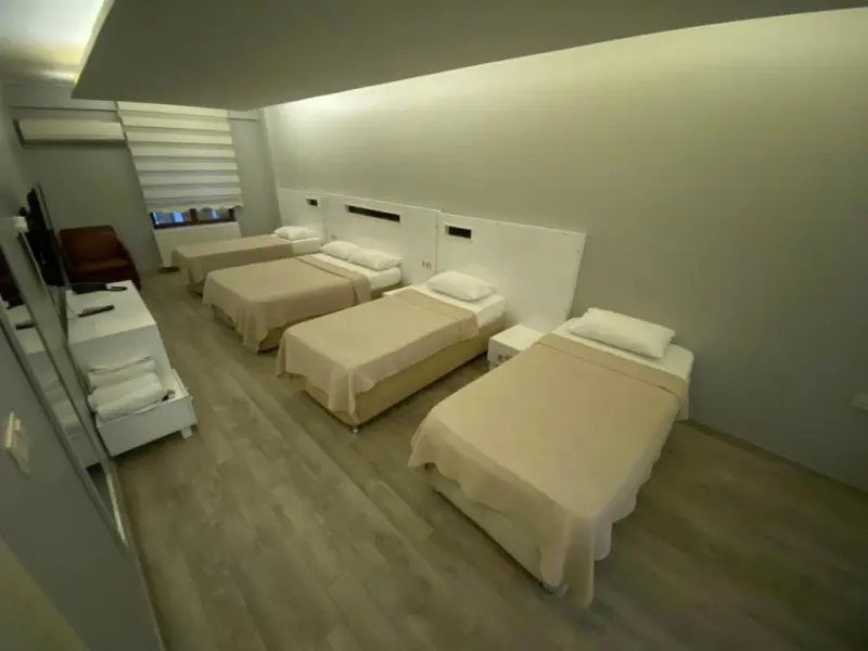Grand 53 Hotel 10