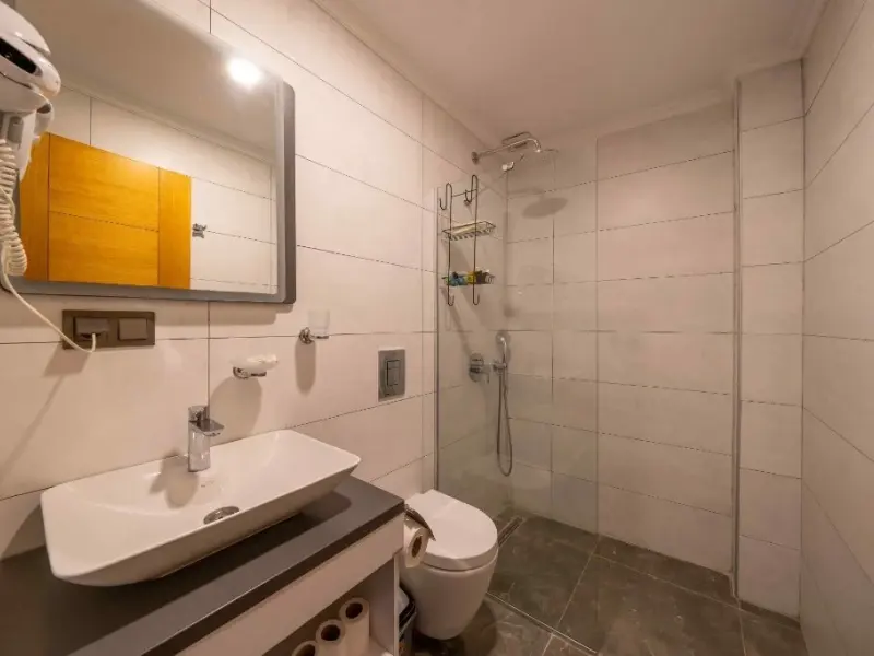 Orion Hotel Bitez 13