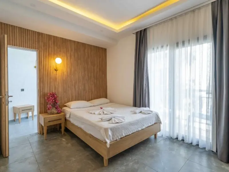 Orion Hotel Bitez 11