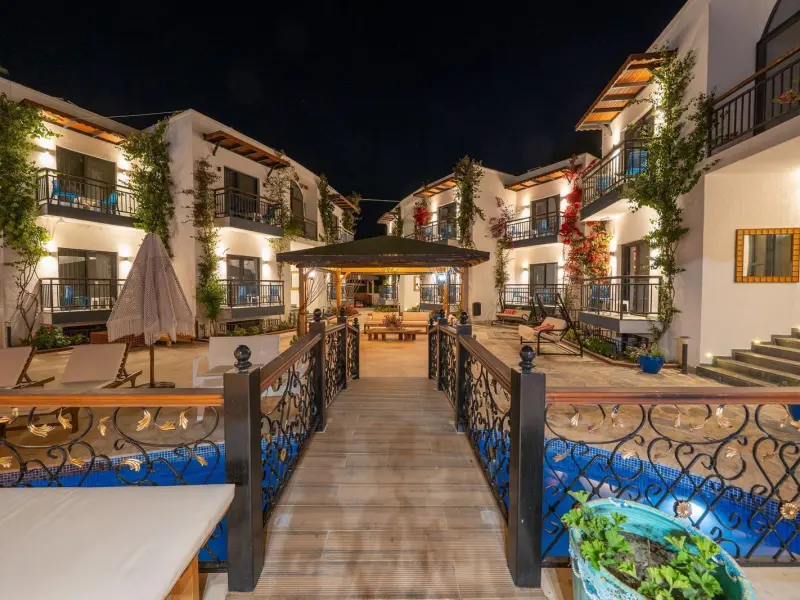 Orion Hotel Bitez 2