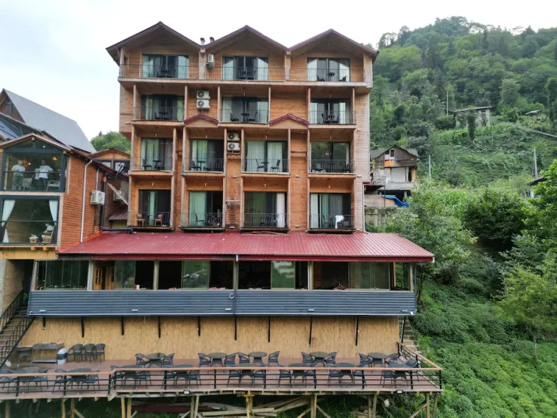 Yamaçda Otel 43