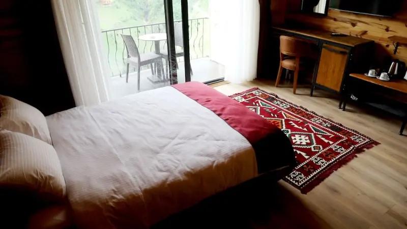 Yamaçda Otel 32