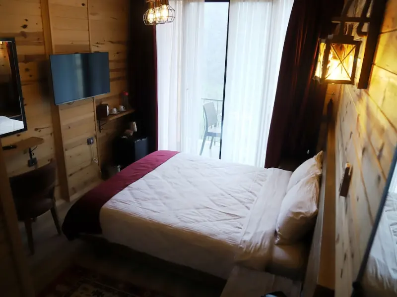 Yamaçda Otel 26