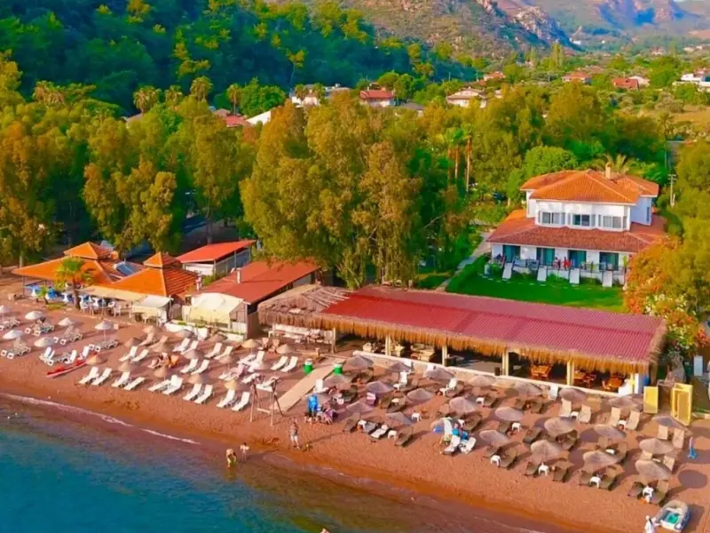 Thanos Hotel 28