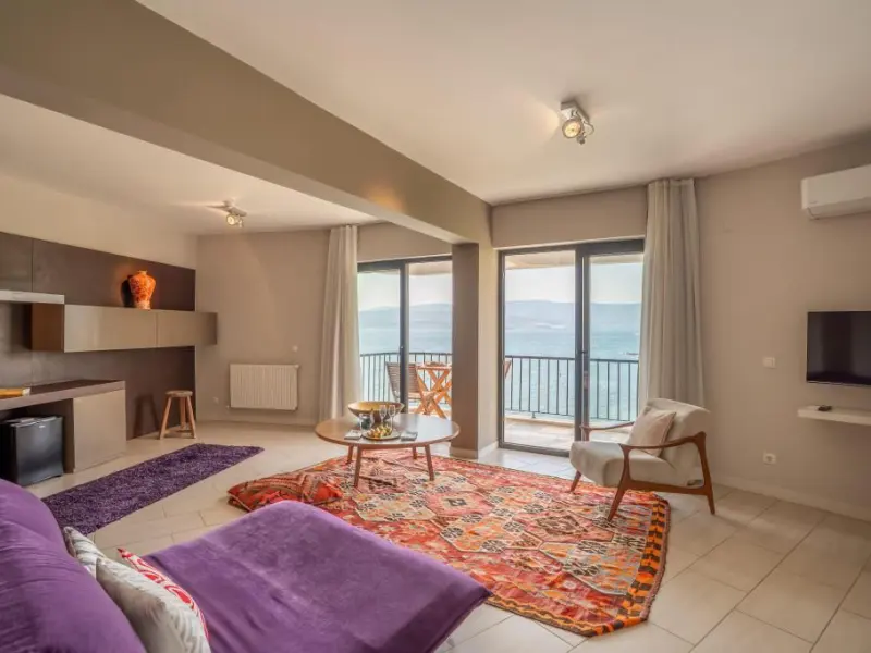 Med Inn Boutique Hotel 44
