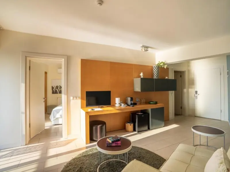 Med Inn Boutique Hotel 41